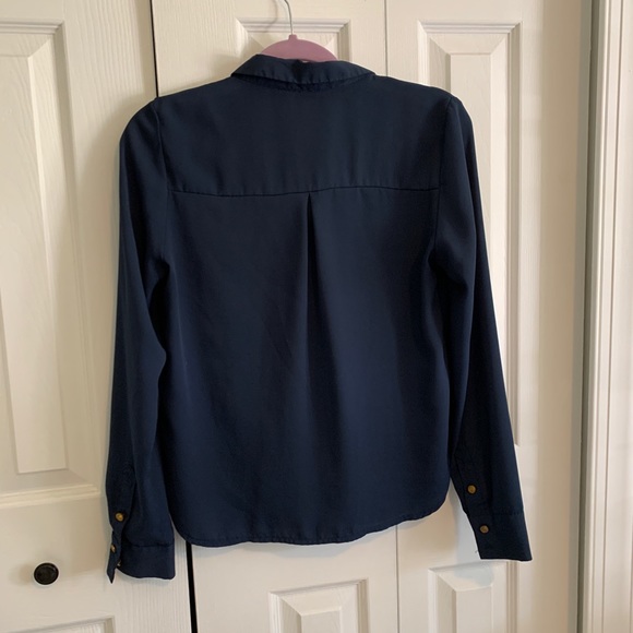 Francesca’s button down - Picture 3 of 3